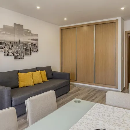 #150 Da Rocha Nearby Appartement *