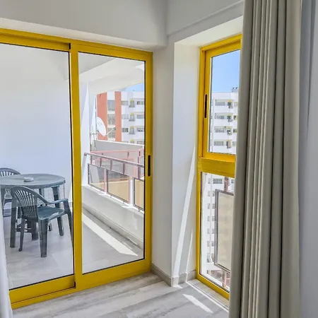 Appartement #150 Da Rocha Nearby
